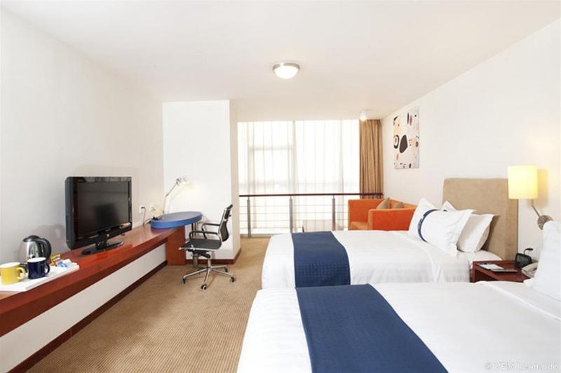 Holiday Inn Express Tianjin Airport By Ihg Exteriör bild